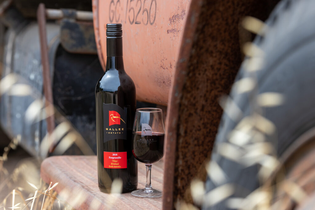 wine, red, Mallee Estate Wines, on-location, product, promotional, Renmark