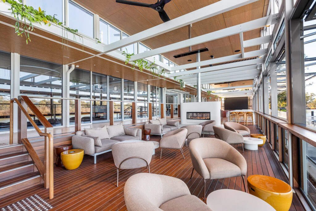 Renmark Club, hotel, promotional, restaurant, view, guest, Murray River, water, deck